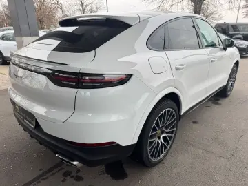 PORSCHE Cayenne Coupe E-Hybrid
