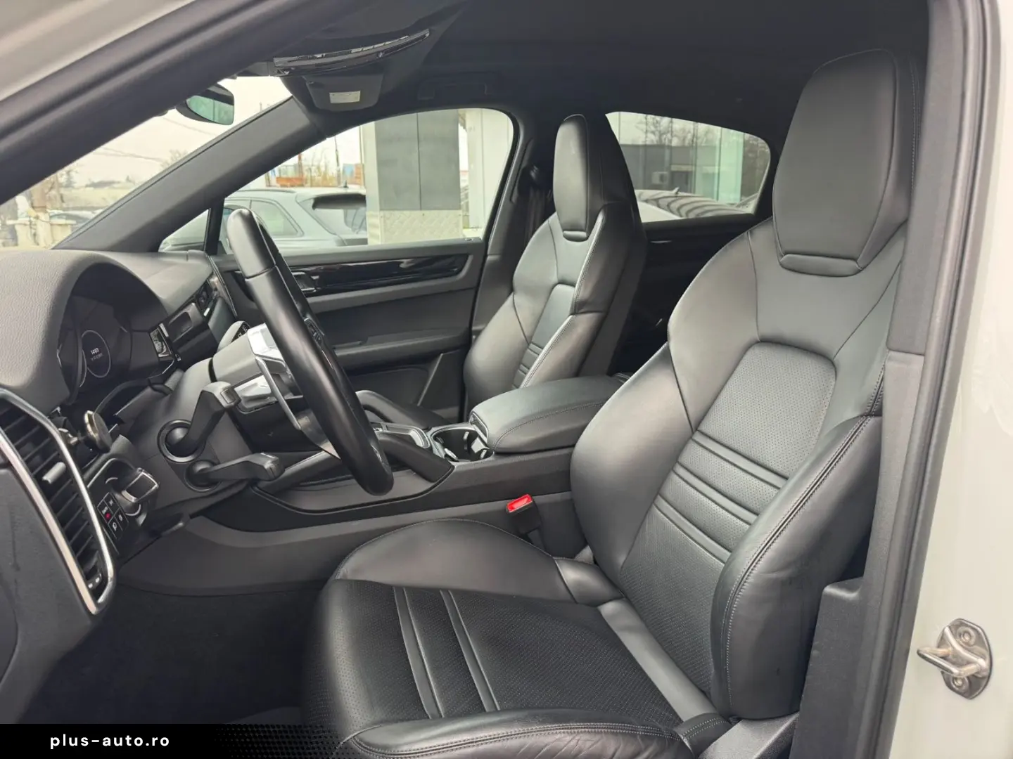 PORSCHE Cayenne Coupe E-Hybrid