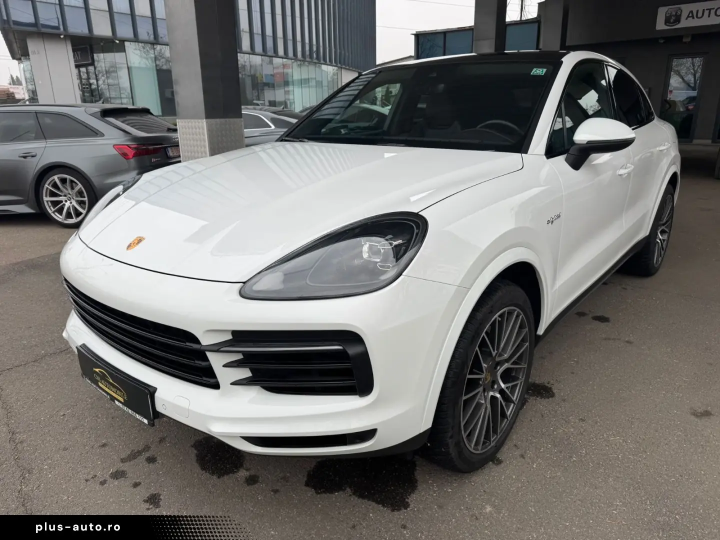 PORSCHE Cayenne Coupe E-Hybrid