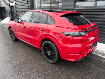 PORSCHE Cayenne GTS Coupe-HEAD UP-KAMINROT-1.HAND