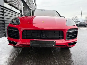 PORSCHE Cayenne GTS Coupe-HEAD UP-KAMINROT-1.HAND