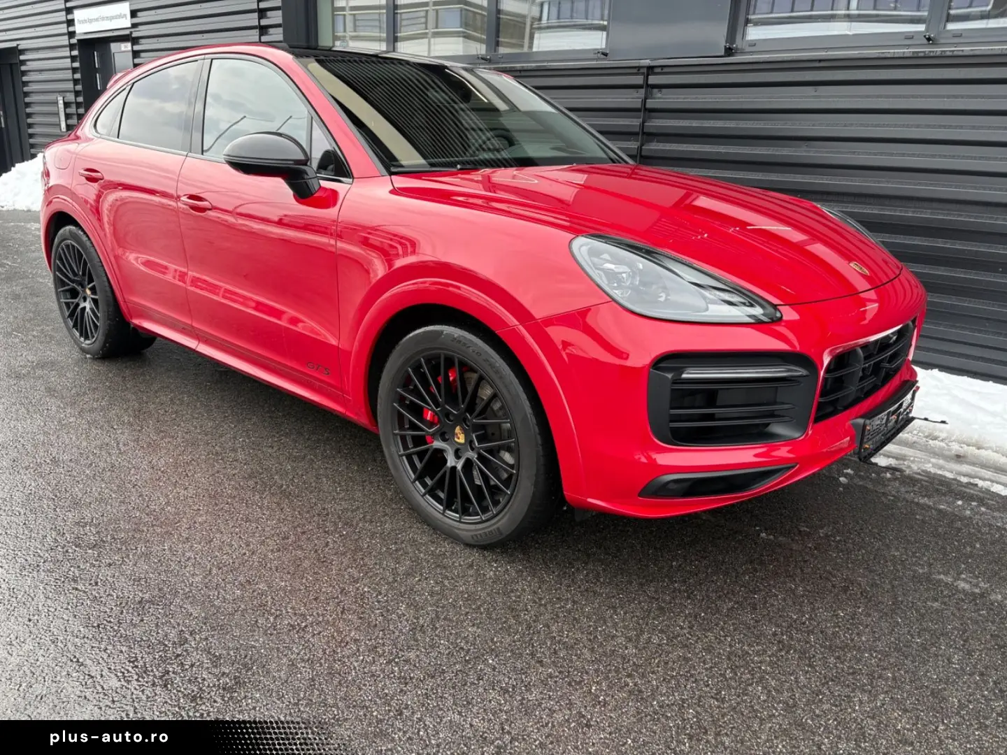 PORSCHE Cayenne GTS Coupe-HEAD UP-KAMINROT-1.HAND