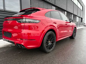 PORSCHE Cayenne GTS Coupe-HEAD UP-KAMINROT-1.HAND