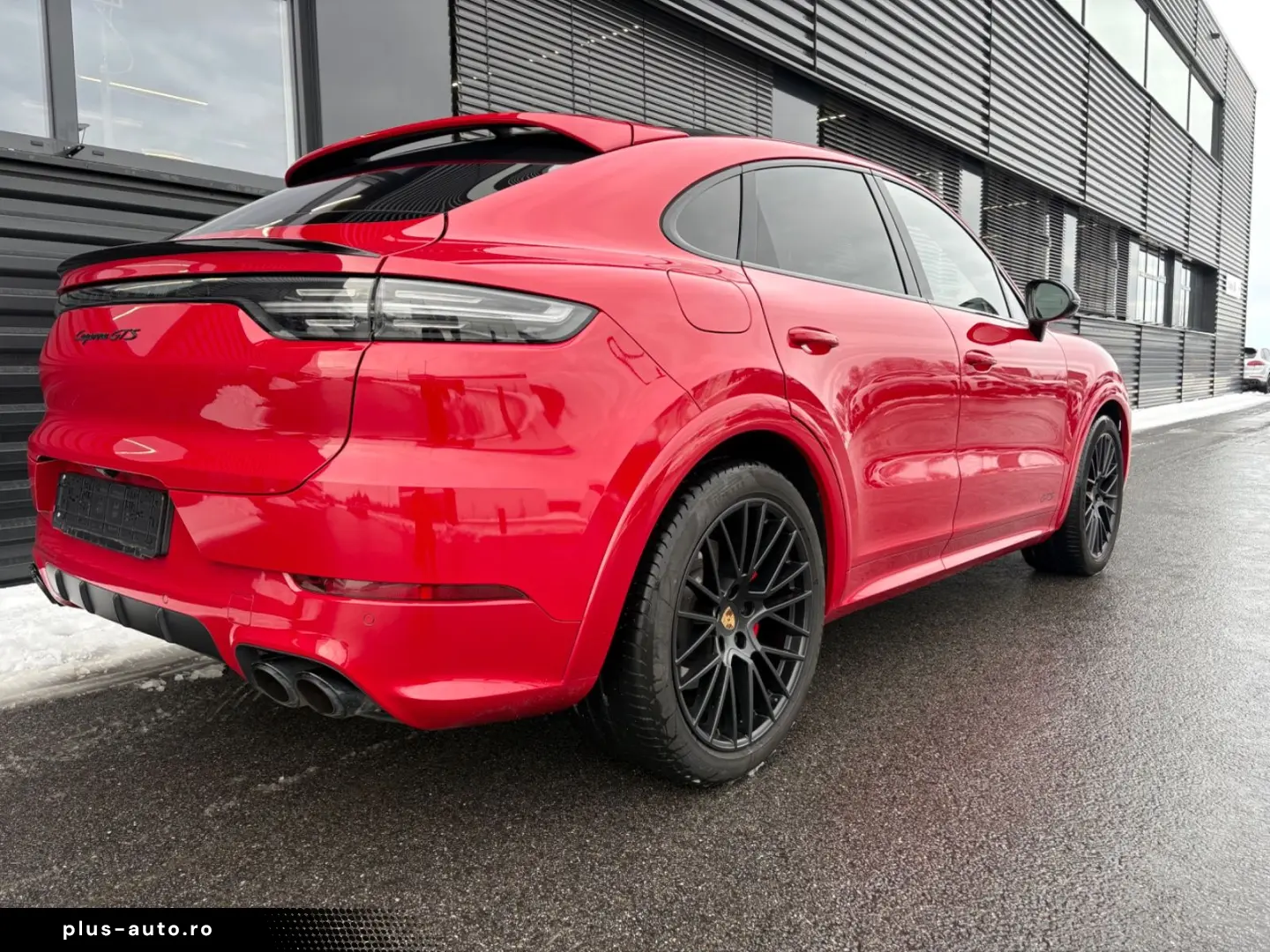 PORSCHE Cayenne GTS Coupe-HEAD UP-KAMINROT-1.HAND