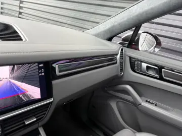 PORSCHE Cayenne GTS Coupe-HEAD UP-KAMINROT-1.HAND