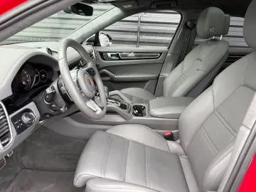 PORSCHE Cayenne GTS Coupe-HEAD UP-KAMINROT-1.HAND