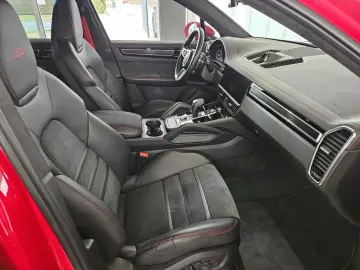 PORSCHE Cayenne GTS InnoD 4AC Matrix 360  Pano eAHK 18We