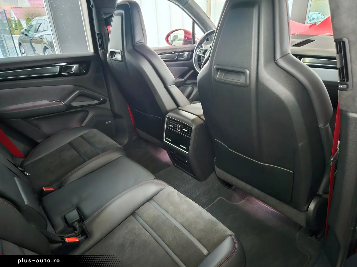 PORSCHE Cayenne GTS InnoD 4AC Matrix 360  Pano eAHK 18We