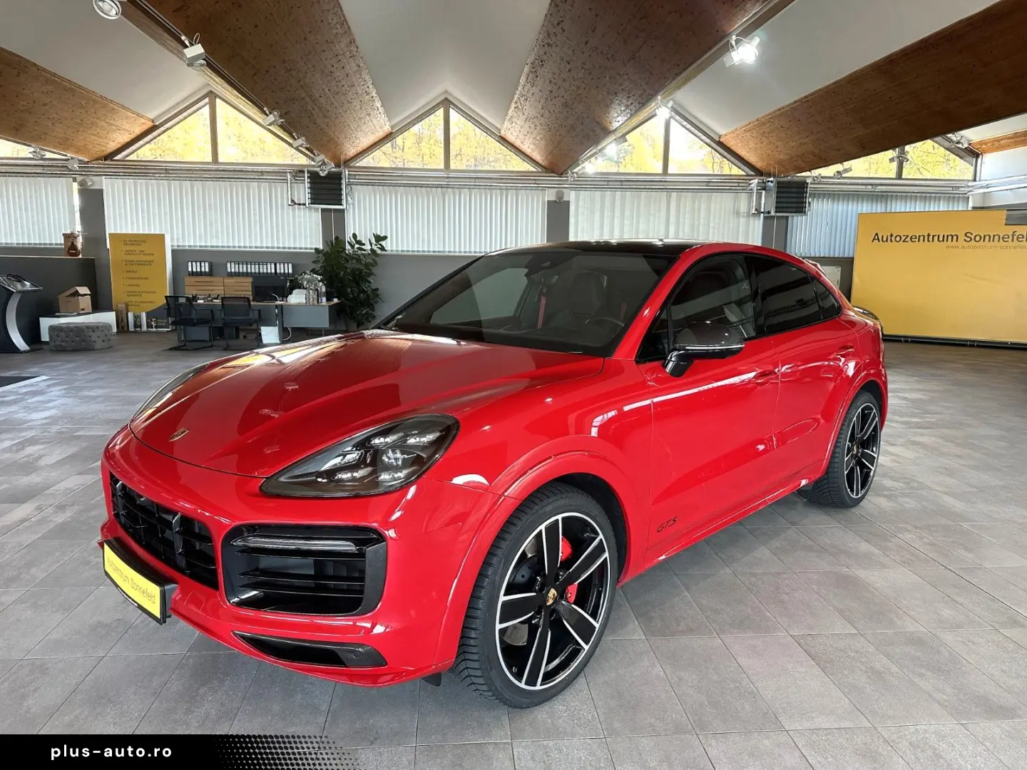 PORSCHE Cayenne Coupe GTS Chrono Pano Carbon HUD 22