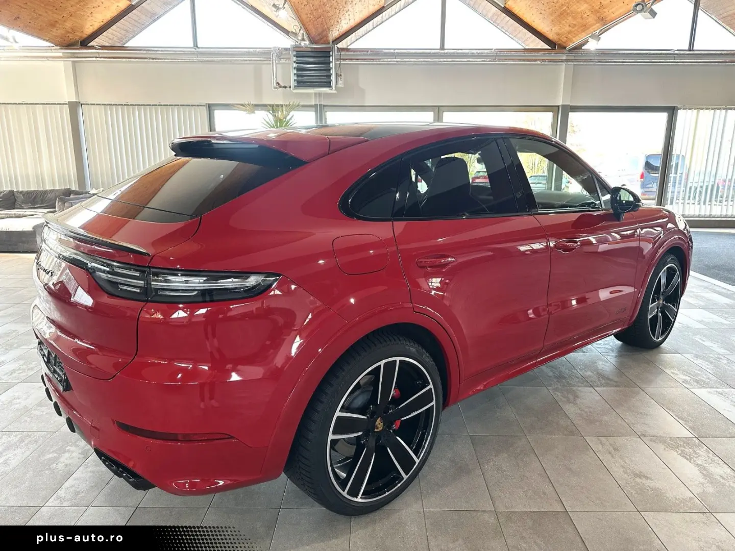 PORSCHE Cayenne Coupe GTS Chrono Pano Carbon HUD 22