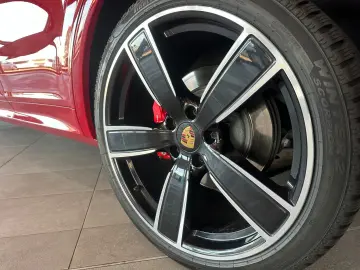 PORSCHE Cayenne Coupe GTS Chrono Pano Carbon HUD 22