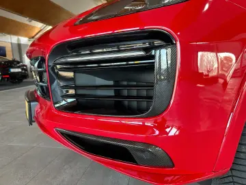 PORSCHE Cayenne Coupe GTS Chrono Pano Carbon HUD 22
