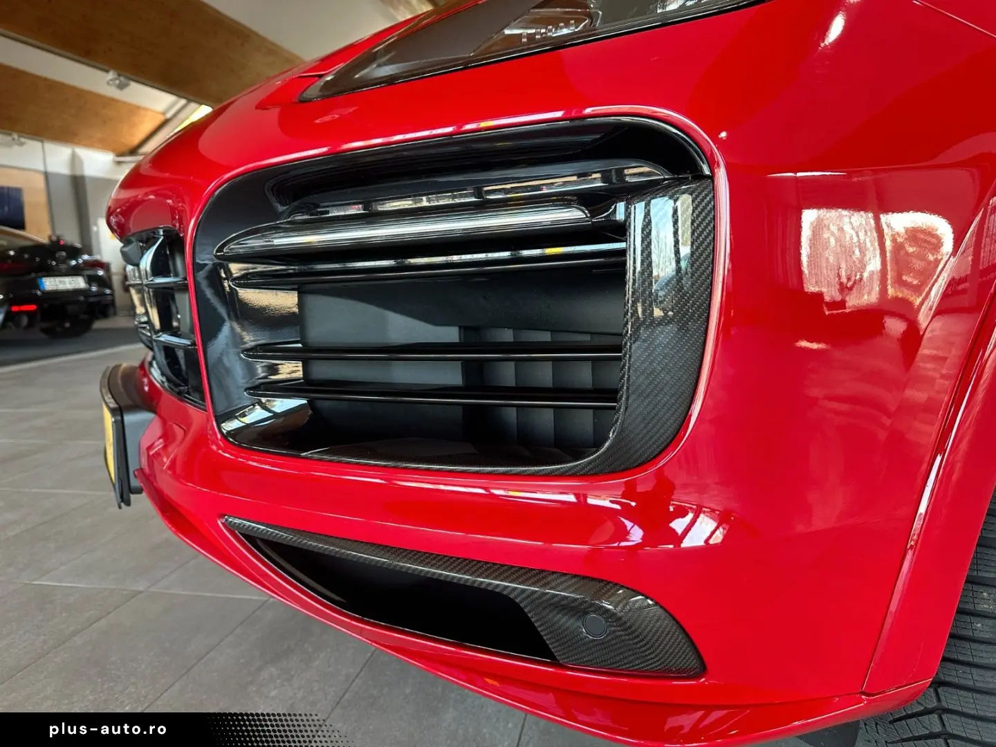 PORSCHE Cayenne Coupe GTS Chrono Pano Carbon HUD 22