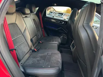 PORSCHE Cayenne Coupe GTS Chrono Pano Carbon HUD 22