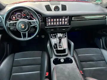 PORSCHE Cayenne Coupe GTS Chrono Pano Carbon HUD 22