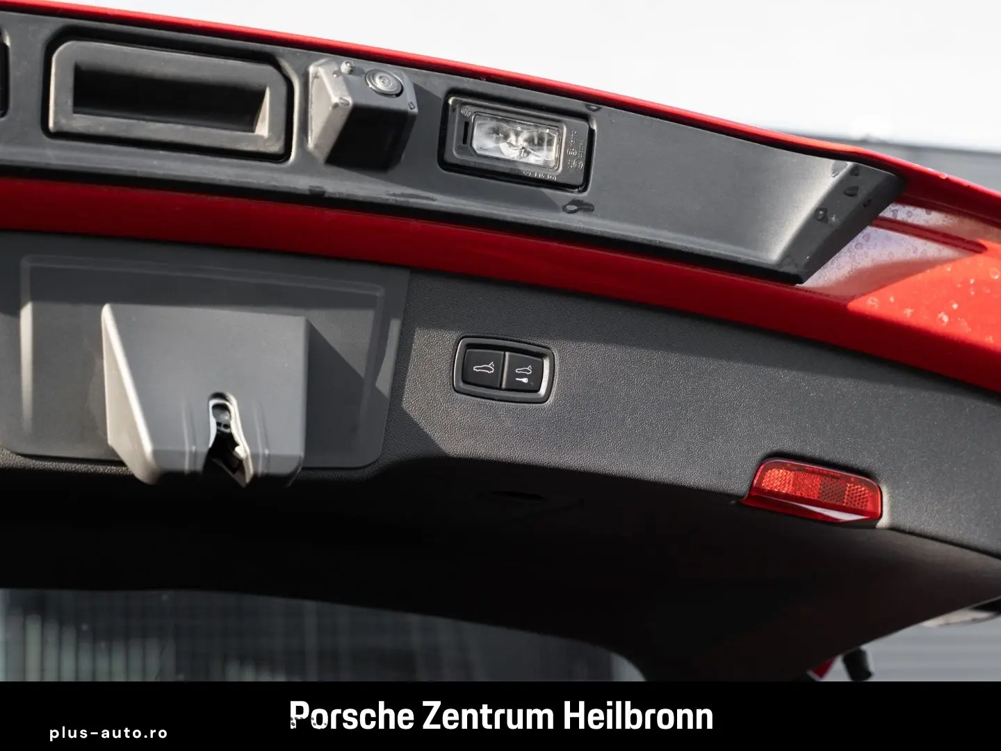 PORSCHE Cayenne GTS HA-Lenkung InnoDrive Head-Up BOSE