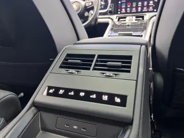 PORSCHE Panamera GTS · Burmester · Panorama · Hinterachs