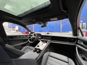 PORSCHE Panamera GTS · Burmester · Panorama · Hinterachs