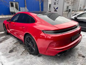 PORSCHE Panamera GTS · Burmester · Panorama · Hinterachs