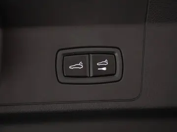 PORSCHE Panamera GTS Beifahrerdisplay Standheizung Pano