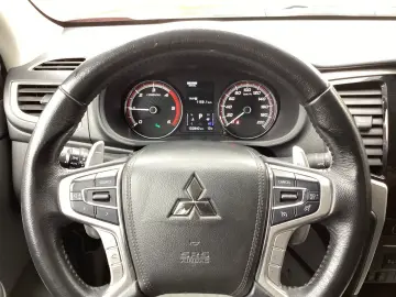 MITSUBISHI L200 Spirit 4x4 2.2 DI-D Cabina Dubla