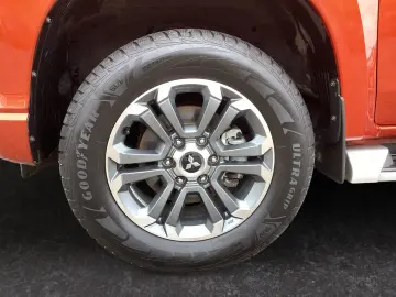 MITSUBISHI L200 Spirit 4x4 2.2 DI-D Cabina Dubla