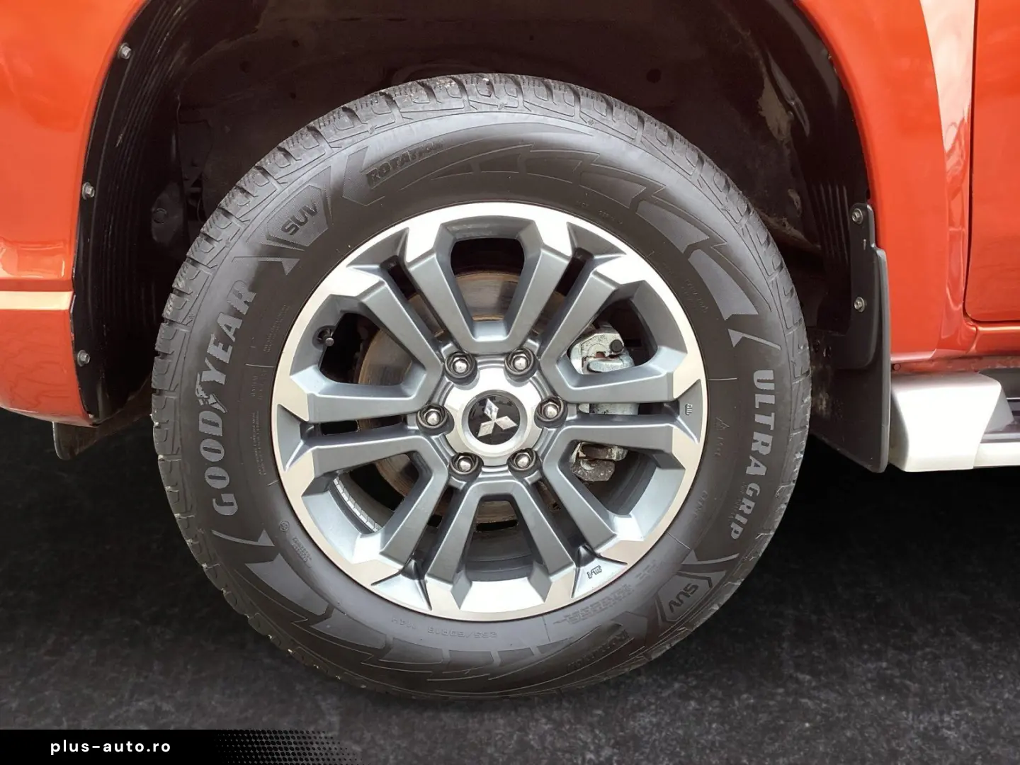 MITSUBISHI L200 Spirit 4x4 2.2 DI-D Cabina Dubla