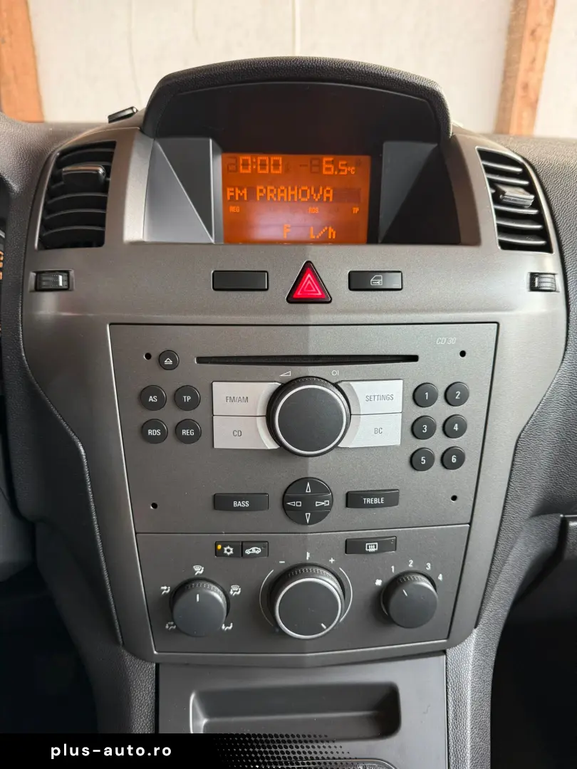 Opel Zafira 1.8 140 CP Euro 4   7 Locuri