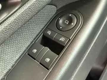 Opel Zafira 1.8 140 CP Euro 4   7 Locuri