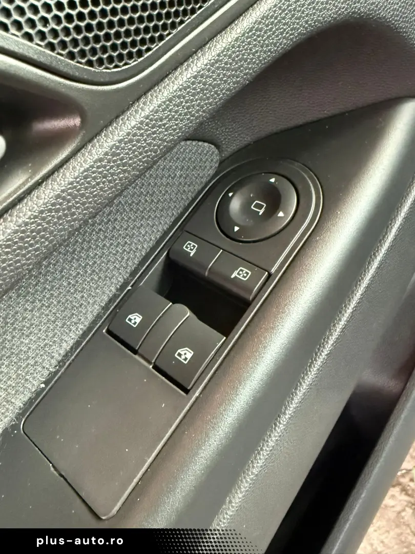 Opel Zafira 1.8 140 CP Euro 4   7 Locuri