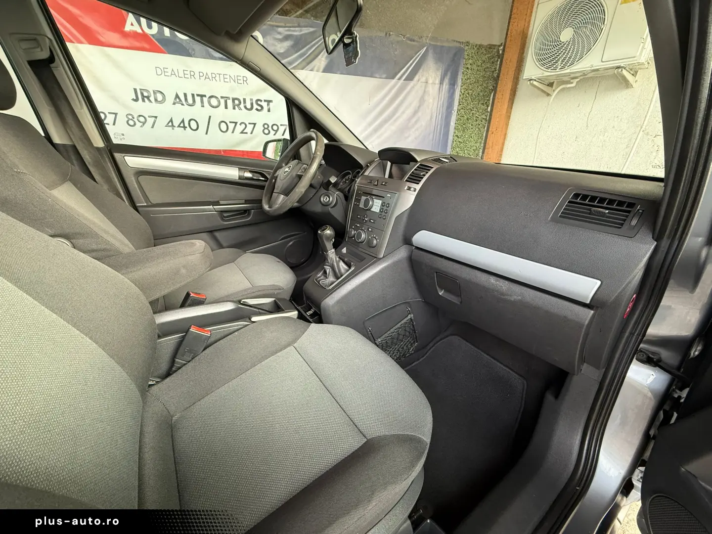 Opel Zafira 1.8 140 CP Euro 4   7 Locuri