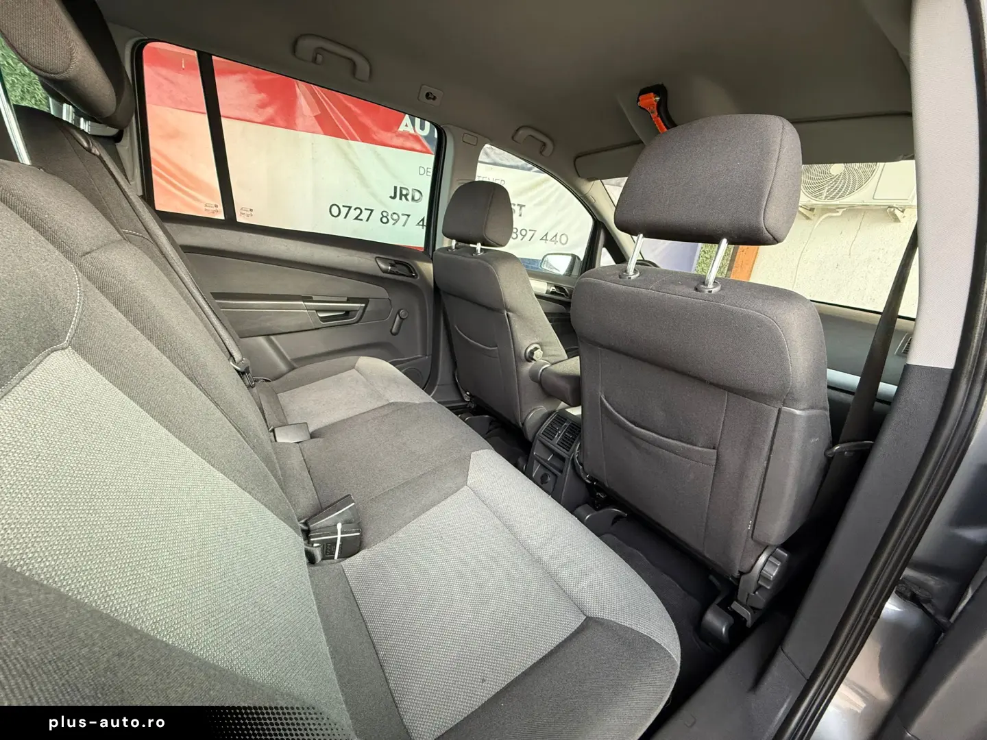 Opel Zafira 1.8 140 CP Euro 4   7 Locuri