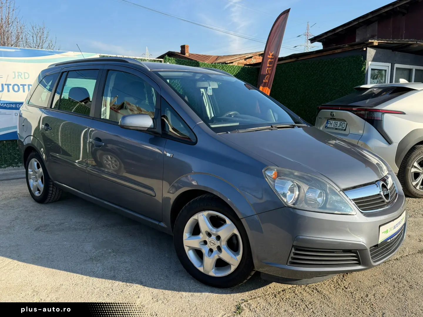 Opel Zafira 1.8 140 CP Euro 4   7 Locuri