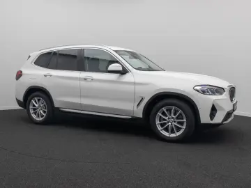 BMW X3 xD20i Kamera DAB Laser HiFi Komfort Sport 18