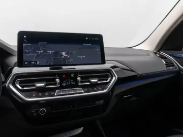 BMW X3 xD20i Kamera DAB Laser HiFi Komfort Sport 18