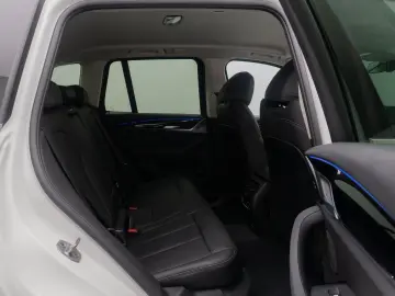 BMW X3 xD20i Kamera DAB Laser HiFi Komfort Sport 18