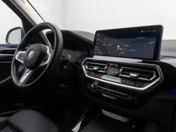 BMW X3 xD20i Kamera DAB Laser HiFi Komfort Sport 18