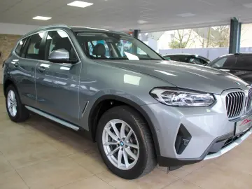 BMW X3 xDrive 20i Automatik Leder Kamera 1.Hand LED