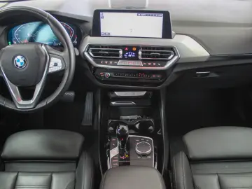 BMW X3 xDrive 20i Automatik Leder Kamera 1.Hand LED