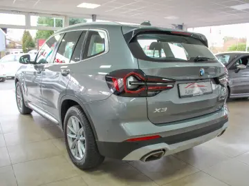 BMW X3 xDrive 20i Automatik Leder Kamera 1.Hand LED