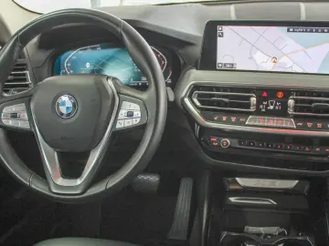 BMW X3 xDrive 20i Automatik Leder Kamera 1.Hand LED