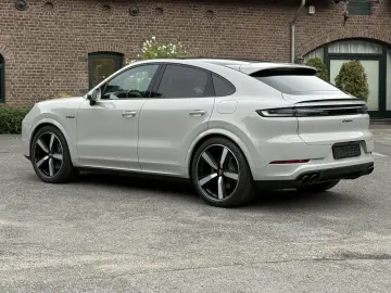 PORSCHE Cayenne E-Hybrid  Coupe HD MATRIX HEAD-UP BOSE S
