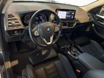 BMW X3 xDrive20i RFK PDC LCP DAB StdHzg Pano Tempom.