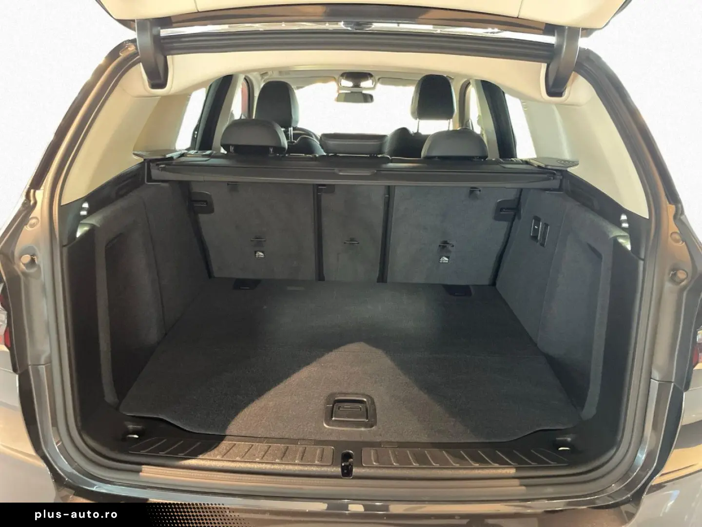 BMW X3 xDrive20i RFK PDC LCP DAB StdHzg Pano Tempom.