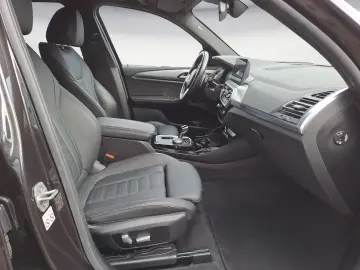 BMW X3 xDrive20i Navi Bluetooth PDC Kurvenlicht
