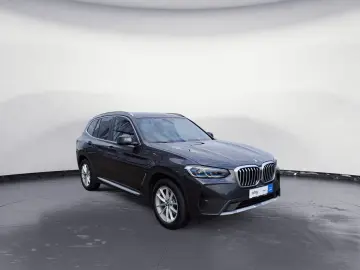 BMW X3 xDrive20i Navi Bluetooth PDC Kurvenlicht