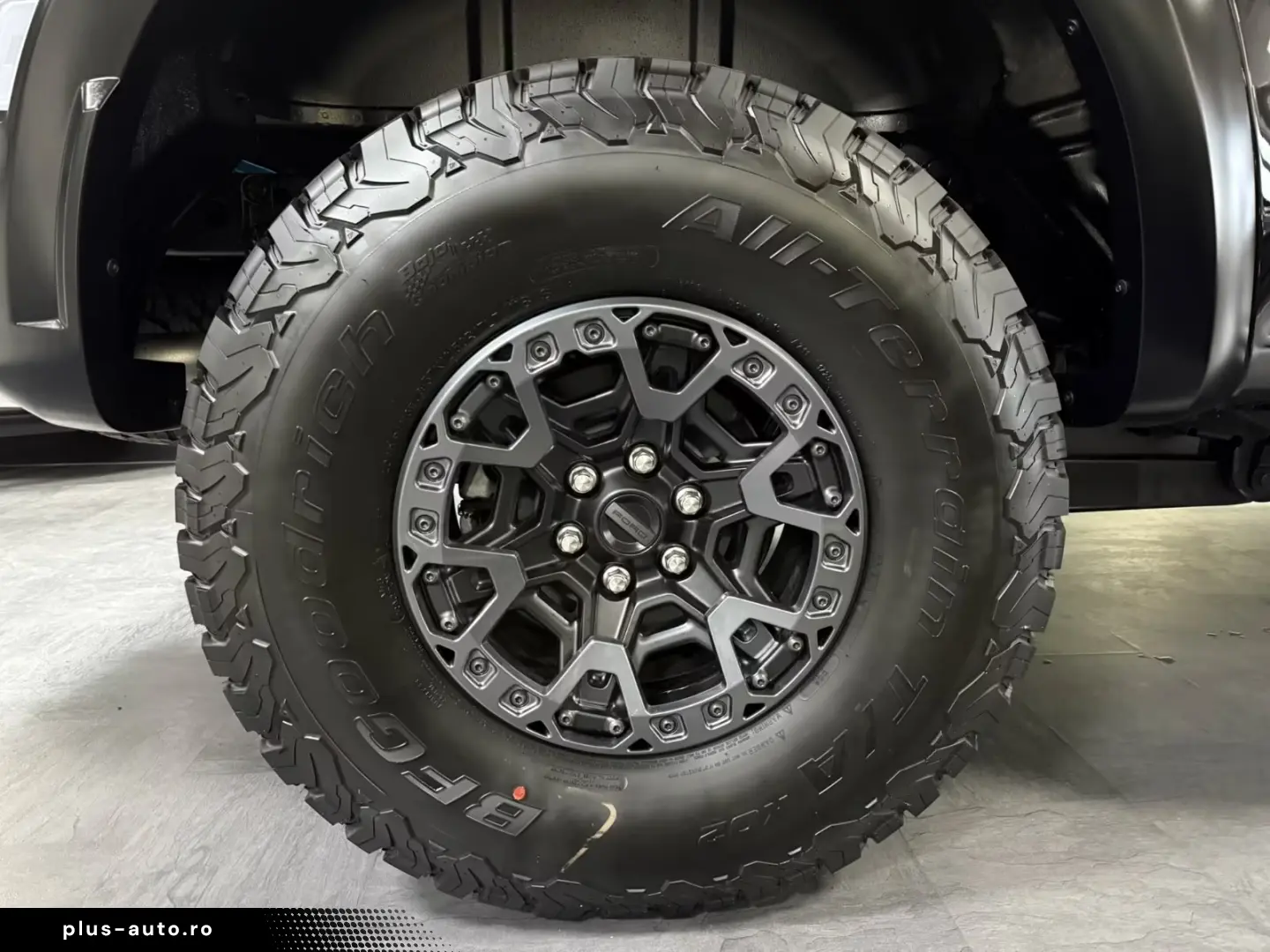 Ford Raptor FORD RAPTOR -R-V8 A SUPRA