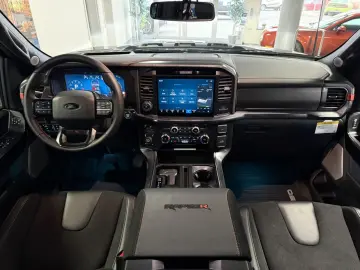 Ford Raptor FORD RAPTOR -R-V8 A SUPRA