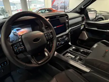 Ford Raptor FORD RAPTOR -R-V8 A SUPRA