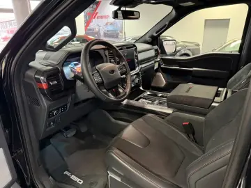 Ford Raptor FORD RAPTOR -R-V8 A SUPRA